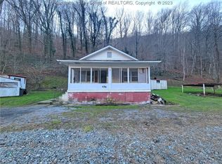 456 Grapevine Rd, Wharton, WV 25208