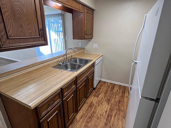 5th image of 475 Industrial Dr W APT 103