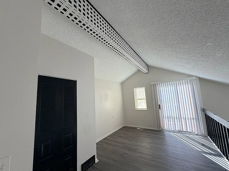 17132 E Ford Dr #1 — Photo 9