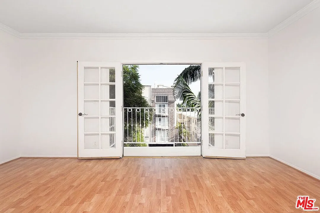2 bed, 2.5 bath, 1566 sqft, $4,250 — Photo 4