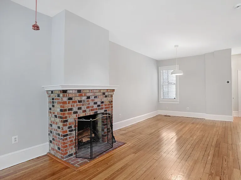 1373 N Carolina Ave NE — Photo 7