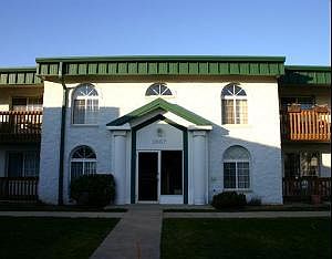 2nd image of 2867 Heritage Dr APT 1A