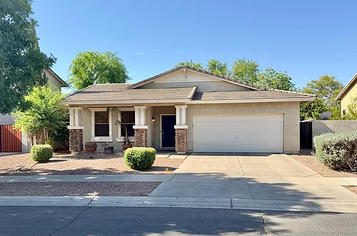 1341 E Strawberry Dr Photo 1