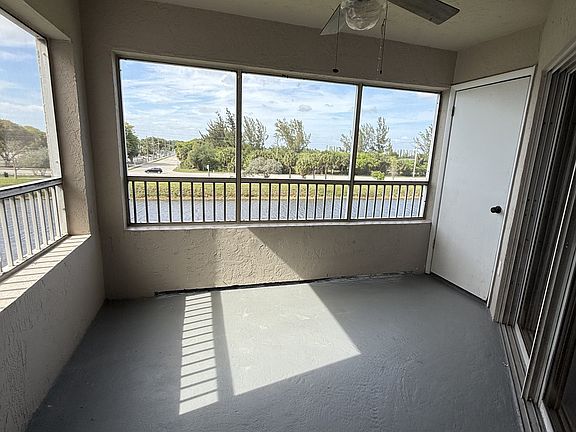 5th image of 2851 N Oakland Forest Dr APT 303