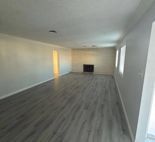 1108 Cashman Dr — Photo 3