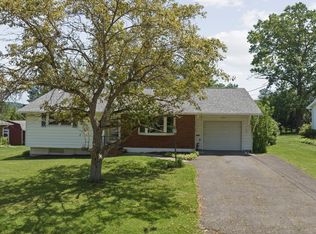 1024 Southern Pines Dr, Endwell, NY 13760