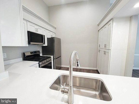 4th image of 8303 Bluebird Way Unit M
