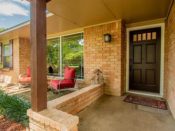 5th image of 7933 Woodstone Ln