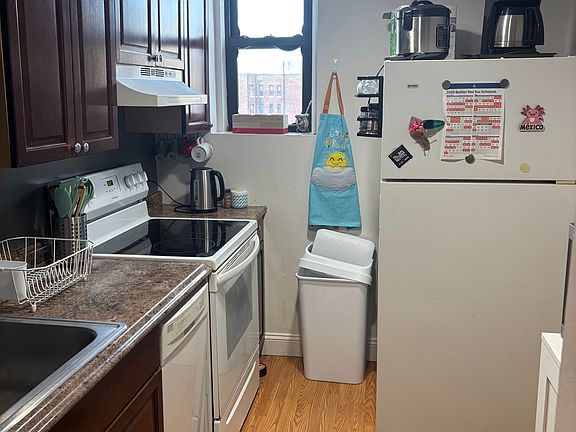 2nd image of 466 Commonwealth Ave APT 705