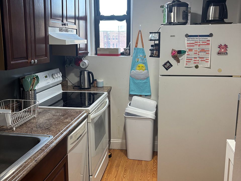 1st image of 464-466 Commonwealth Ave #705