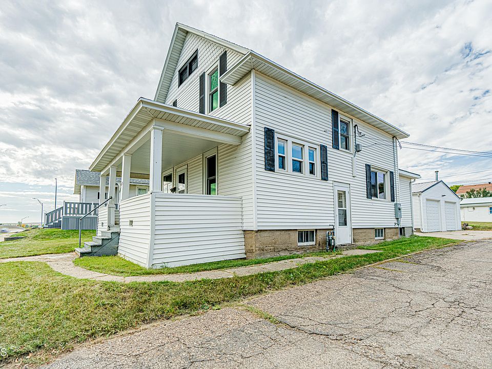 105 10th Ave NW, Mandan, ND 58554 Zillow