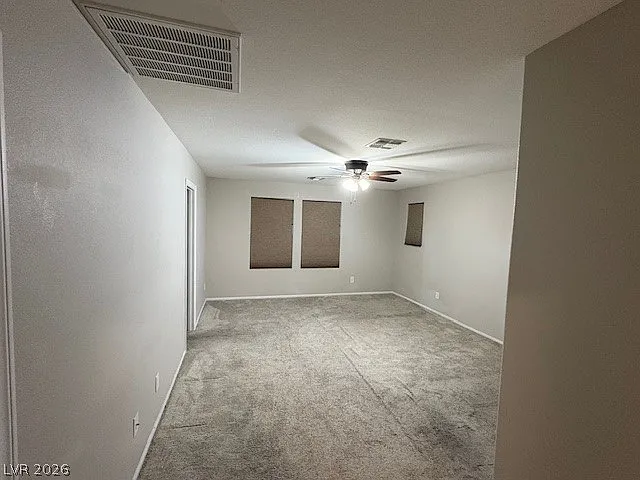 1002 E Dorrell Ln — Photo 9