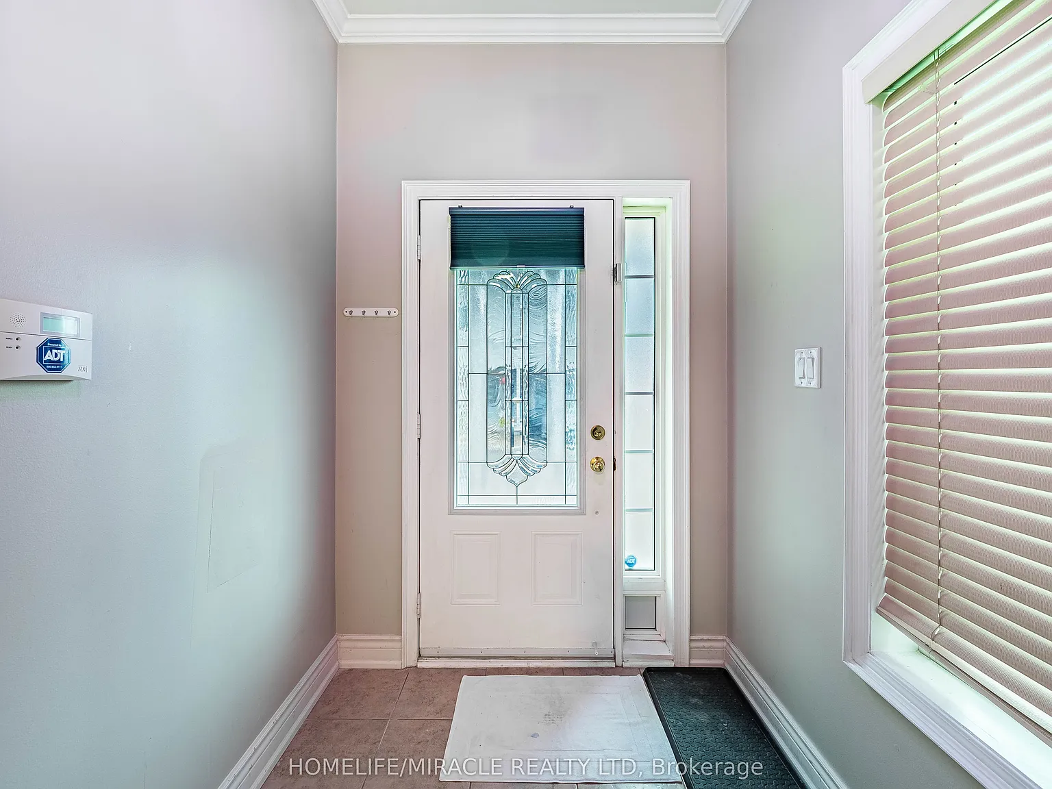 4 bed, $3,290 — Photo 3