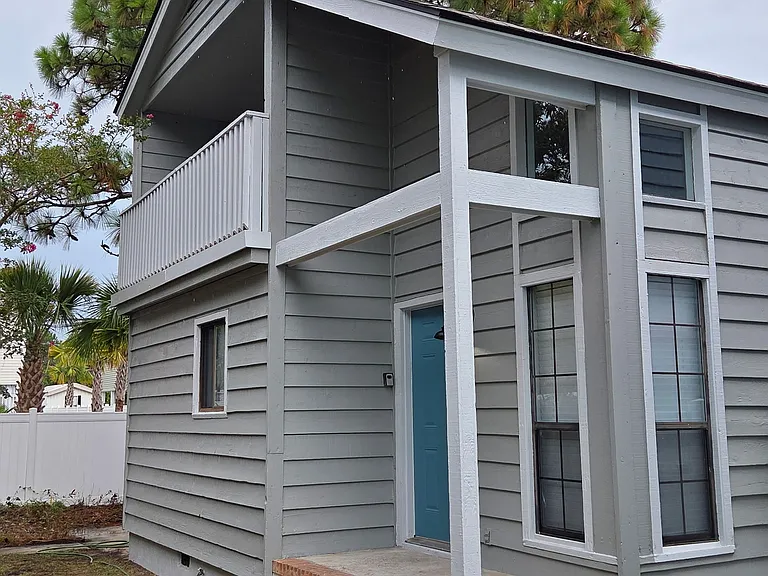 1906 Edge Dr — Photo 11