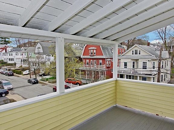 3rd image of 266 Belmont St #3
