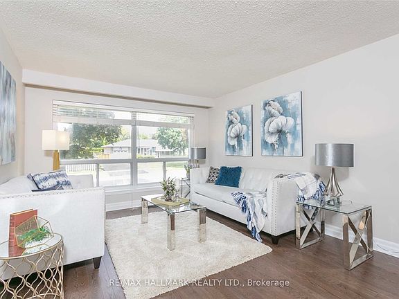 4th image of 52 Tweedrock Cres
