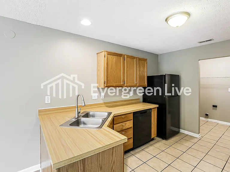4948 Clarkson Dr — Photo 6