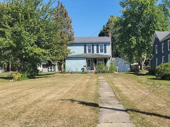 678 Ohio Ave, Salem, OH 44460