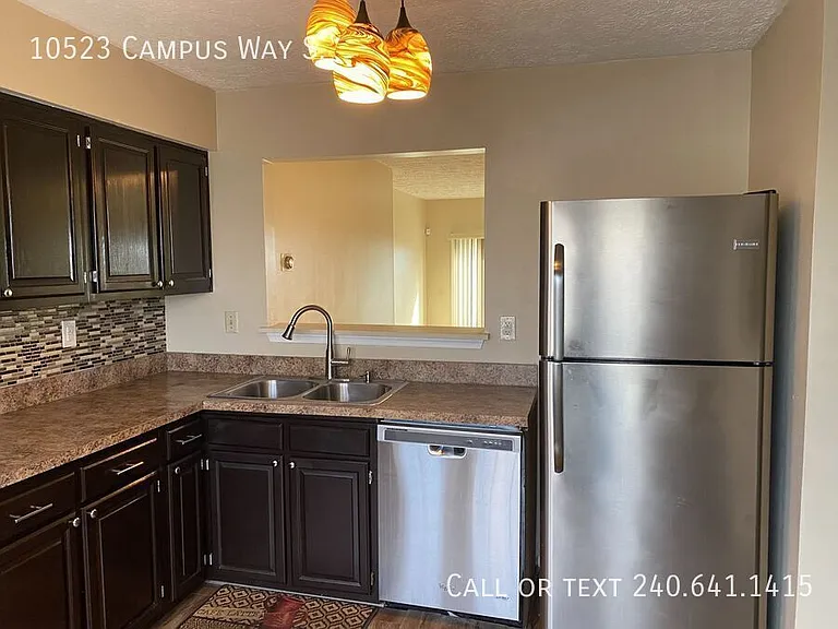 10523 Campus Way S — Photo 7