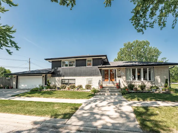 801 Memorial Dr, Calumet City, IL 60409