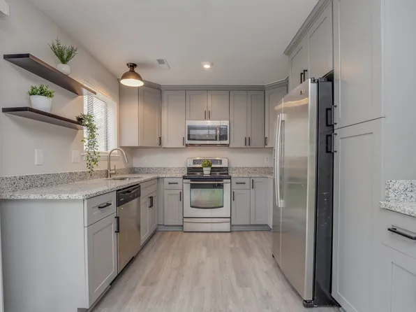 5677 Brandon Blvd, Virginia Beach, VA 23464