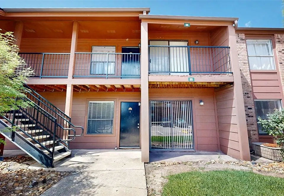 904 University Oaks Blvd #85