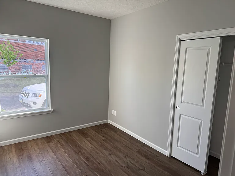 4287 Campus Ct — Photo 14