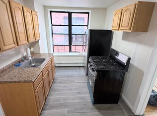 1589 President St #7B, Brooklyn, NY 11213