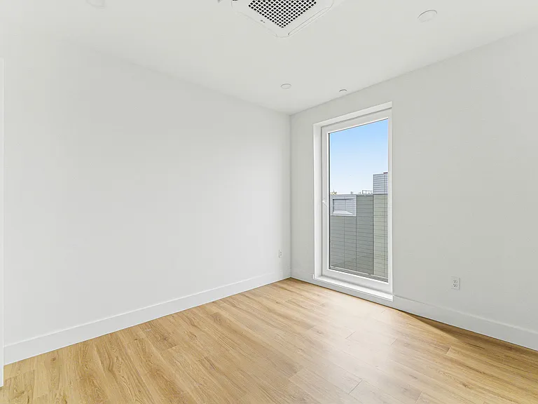 1035 Commonwealth Ave — Photo 51