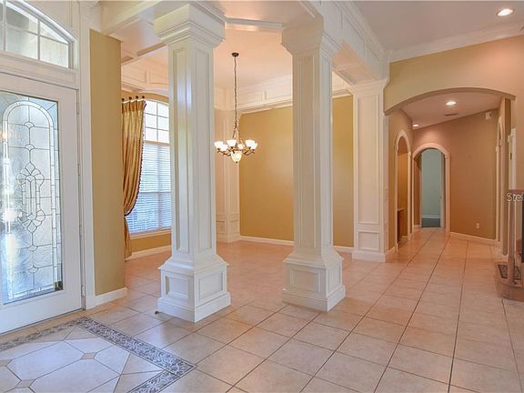 2nd image of 1621 Kersley Cir