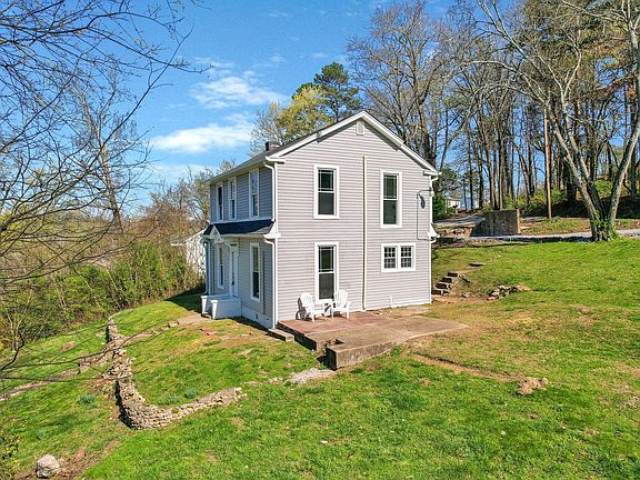5th image of 629 Sylvan Dr