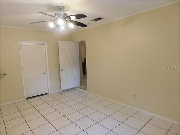 3rd image of 9306 N Dartmouth Ave