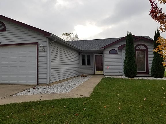 3rd image of 2116 Canyon Dr
