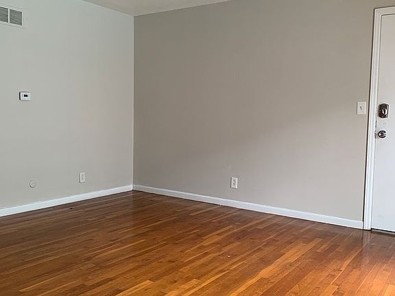 4th image of 3608-3618 Baltimore Ave #1