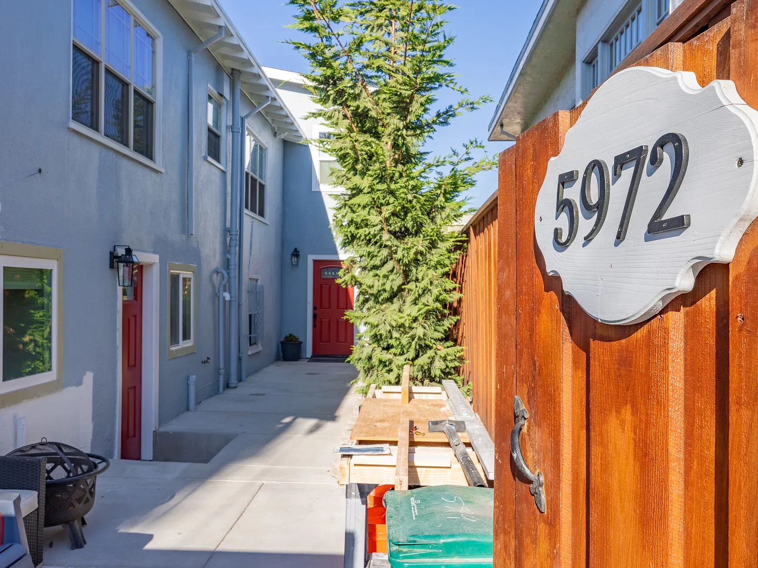 2 bed, 780 sqft, $2,950 — Photo 2