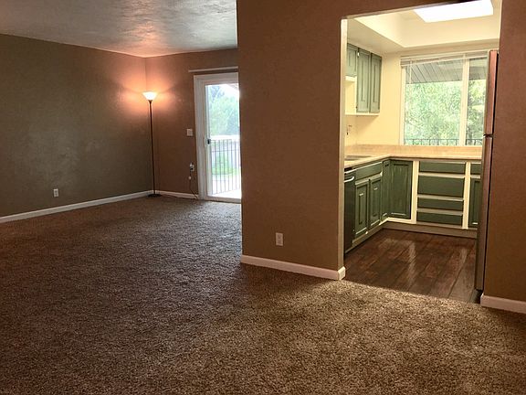 5th image of 1381 S Woodruff Ave