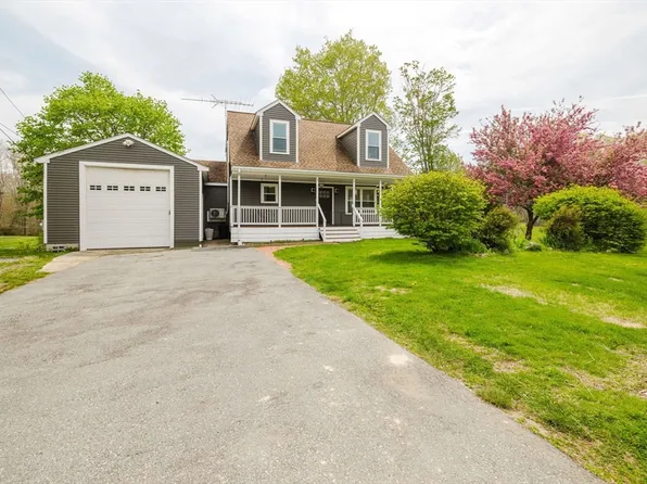 323 Warhurst Ave, Swansea, MA 02777