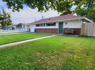 2105 Dover St, Richland, WA 99352
