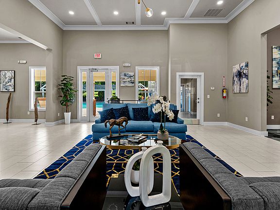 3rd image of 100 Camellia Ln APT 213
