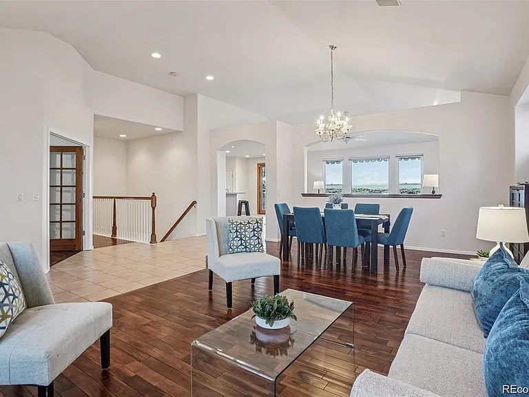 6333 S Sicily Way — Photo 4