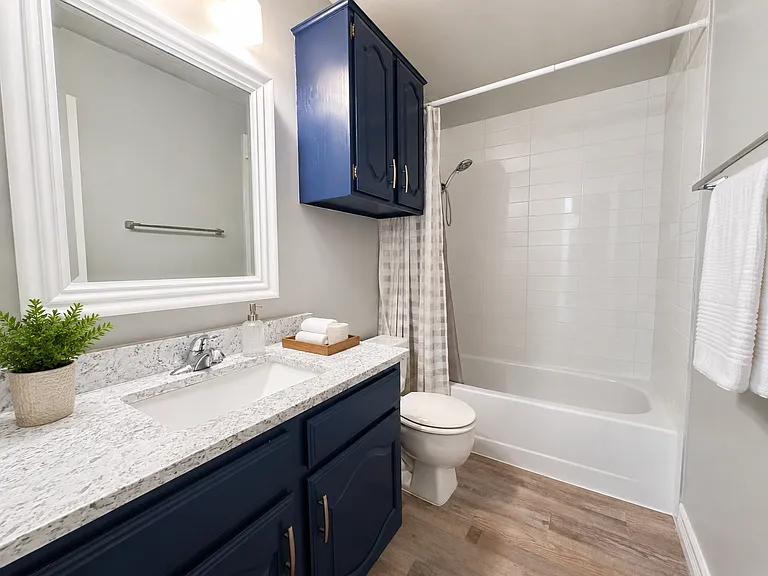 601 Ascot Dr — Photo 4