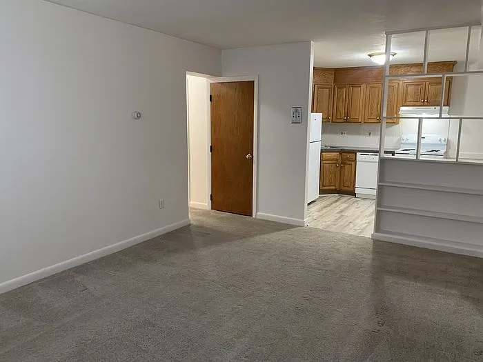 69 Grove St — Photo 3