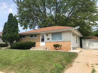 7726 W Winfield Ave, Milwaukee, WI 53218