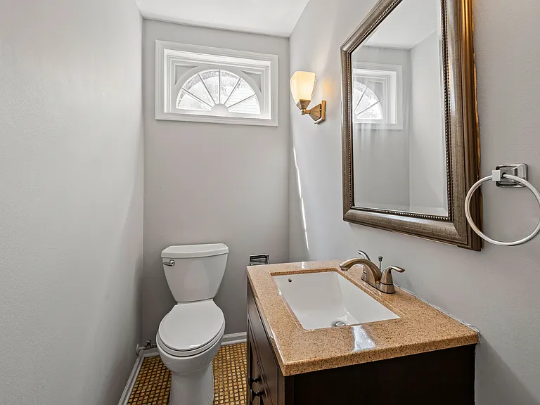 1839 N Bissell St #3 — Photo 9