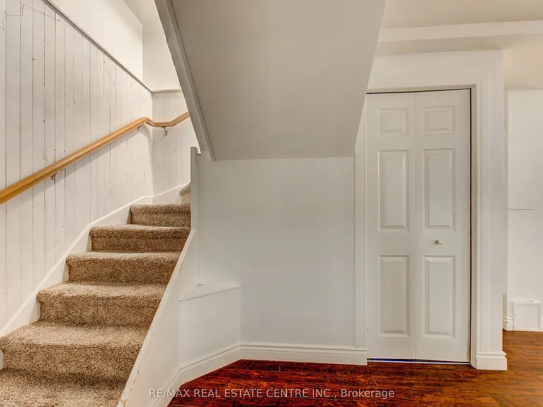 5 Tulip Dr — Photo 33
