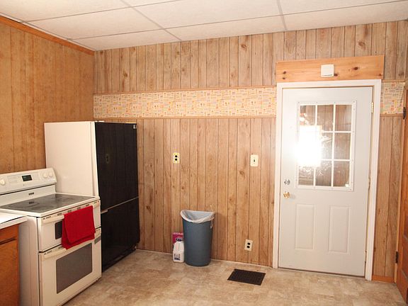 5th image of 414 E Court