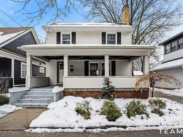 458 Rosewood Ave SE, East Grand Rapids, MI 49506