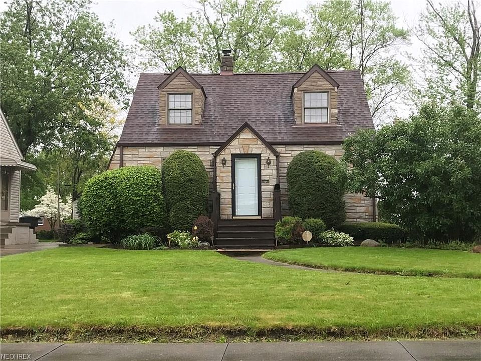 1st image of 427 Meadowbrook Ave SE