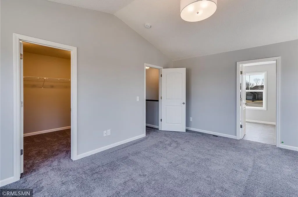 4 bed, 2.5 bath, 2184 sqft, $2,900 — Photo 4