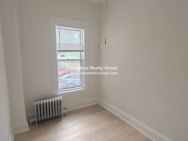 1233 Chicago Ave #11 — Photo 11